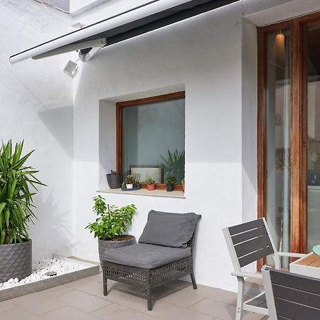 Sunny Cozy Penthouse With A Terrace At Plaza Del Carmen Apartman Valencia Kültér fotó