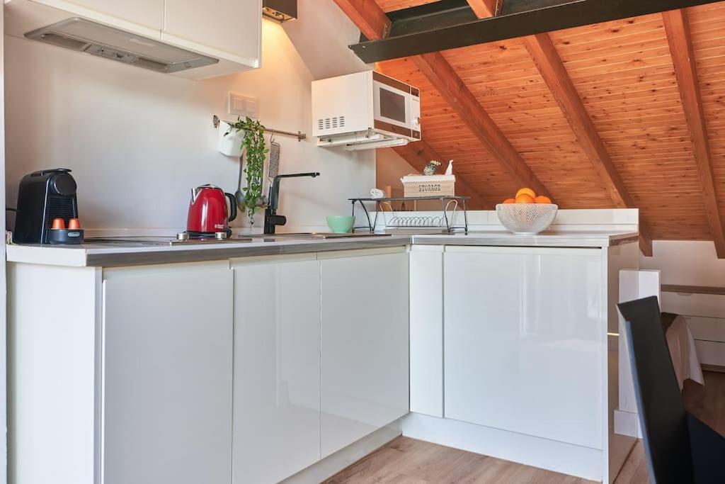 Sunny Cozy Penthouse With A Terrace At Plaza Del Carmen Apartman Valencia Kültér fotó